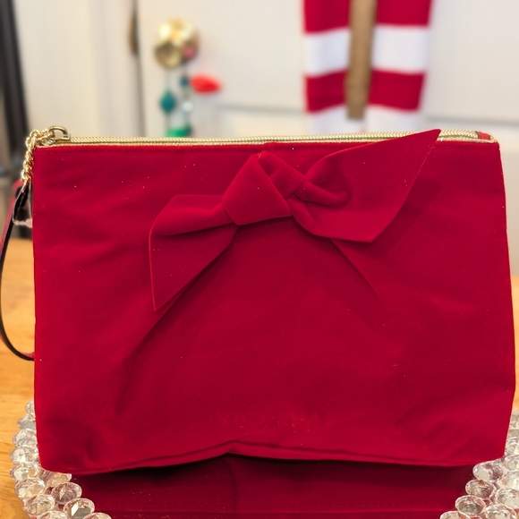 Victoria's Secret Bold Red Cosmetic Bag with Bow NWOT - Picture 3 of 5